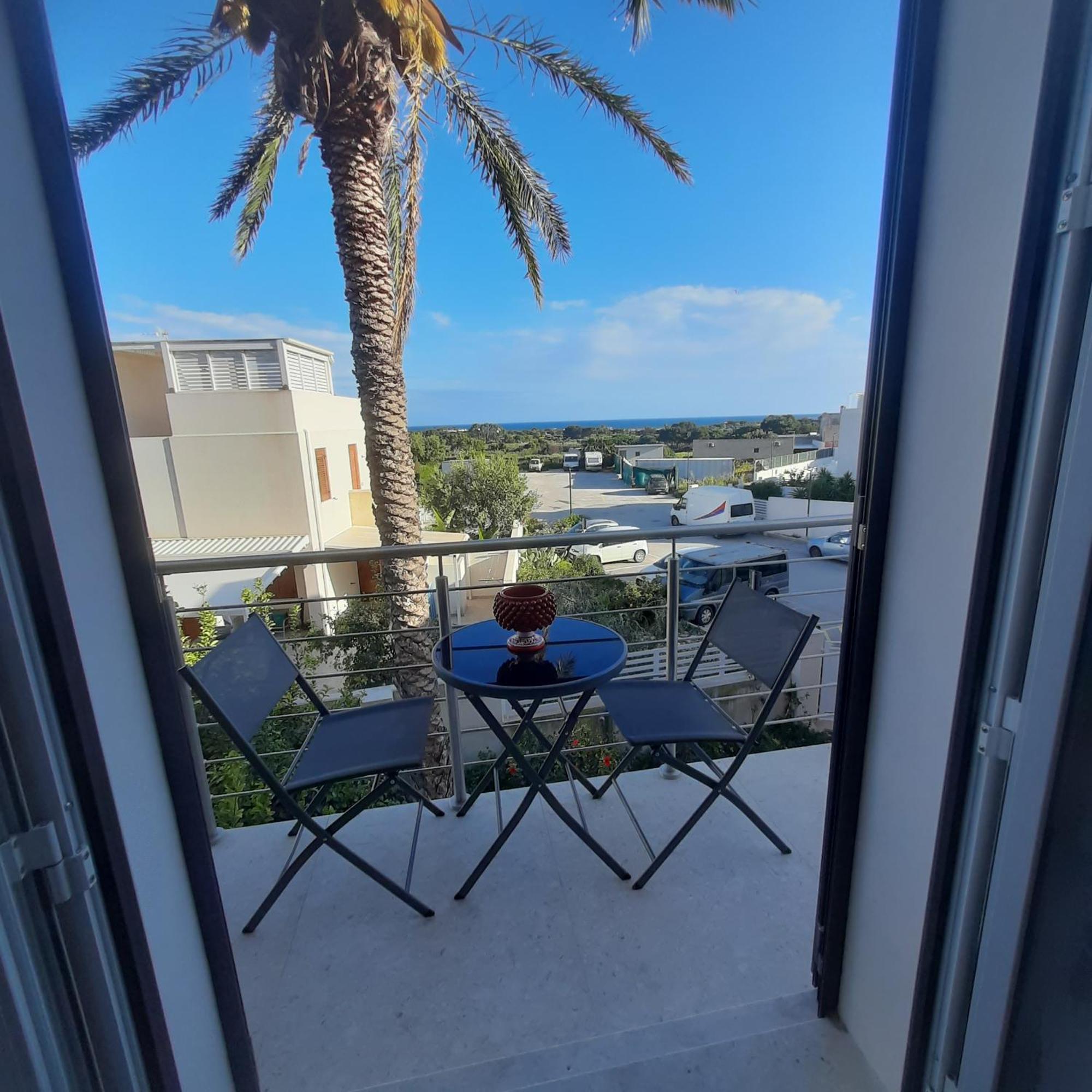 Ponente & Maestro Rooms Favignana Extérieur photo
