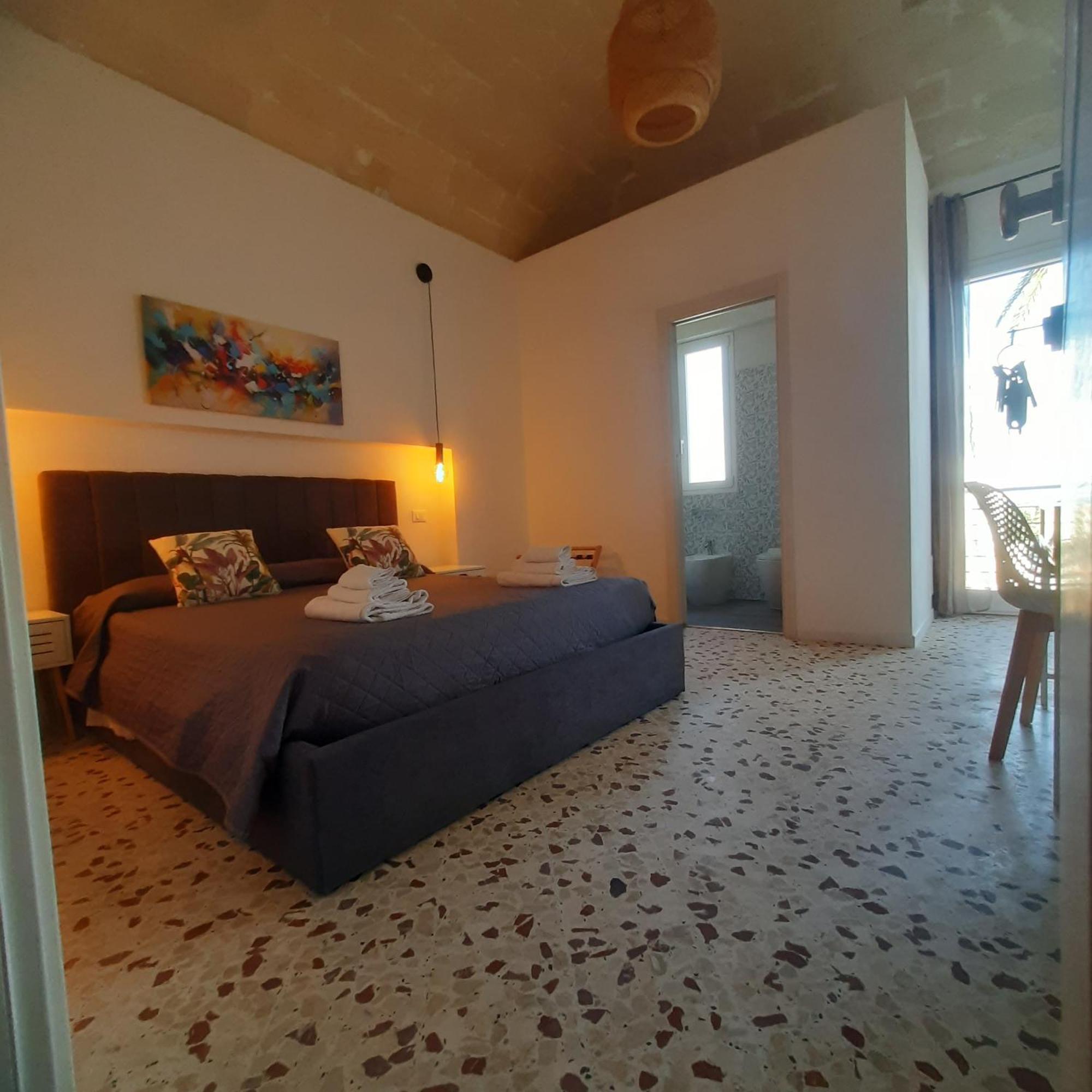 Ponente & Maestro Rooms Favignana Extérieur photo